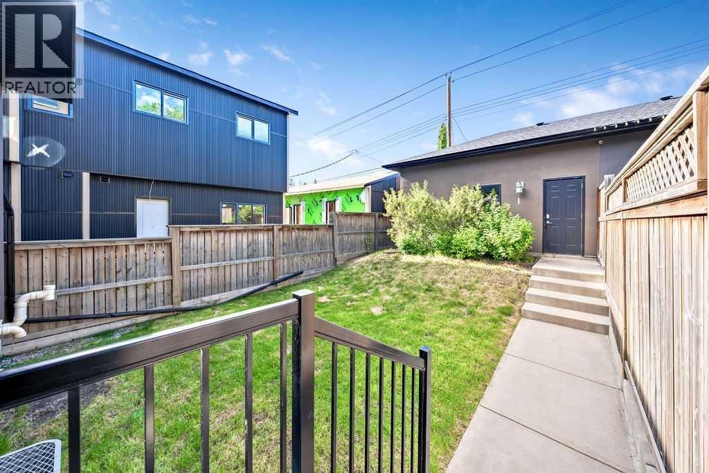1136 17 Avenue NW — photo 37