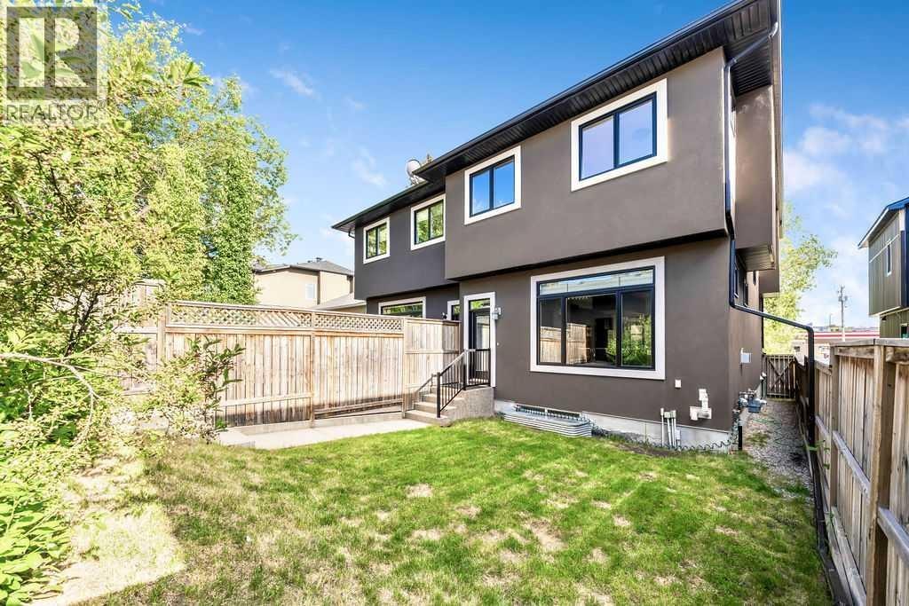 1136 17 Avenue NW — photo 39