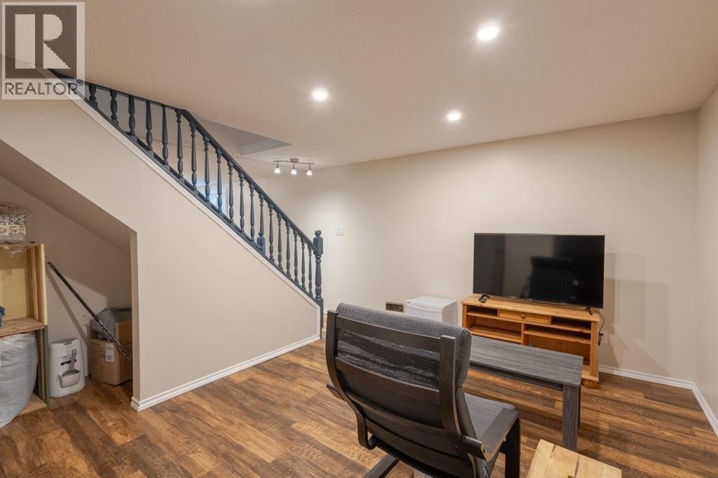 119 Midland Place SE — photo 24