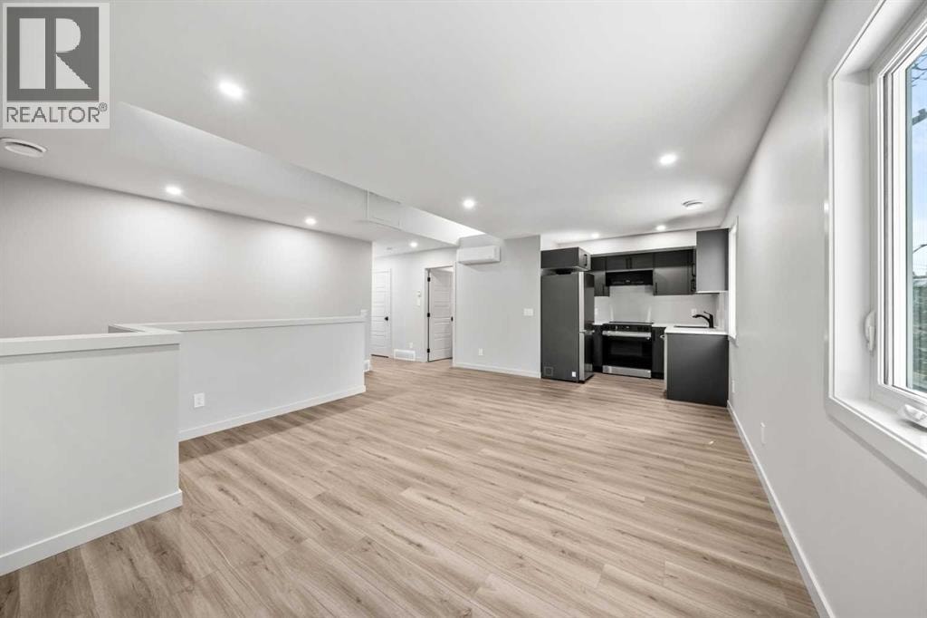 3607 7 Street SW — photo 37