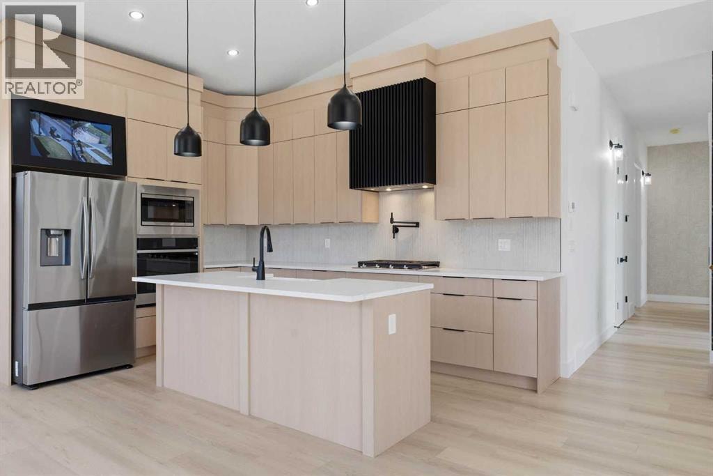 27 Glacier Drive SW — photo 11