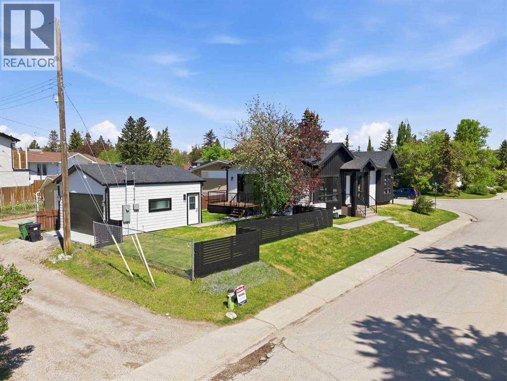 27 Glacier Drive SW — photo 36