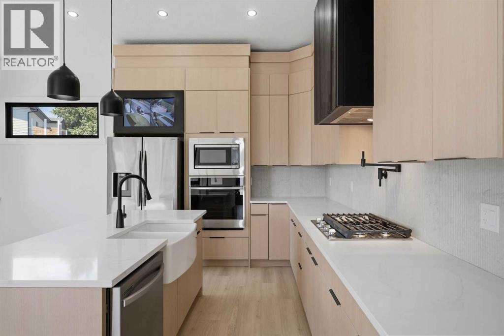 27 Glacier Drive SW — photo 13