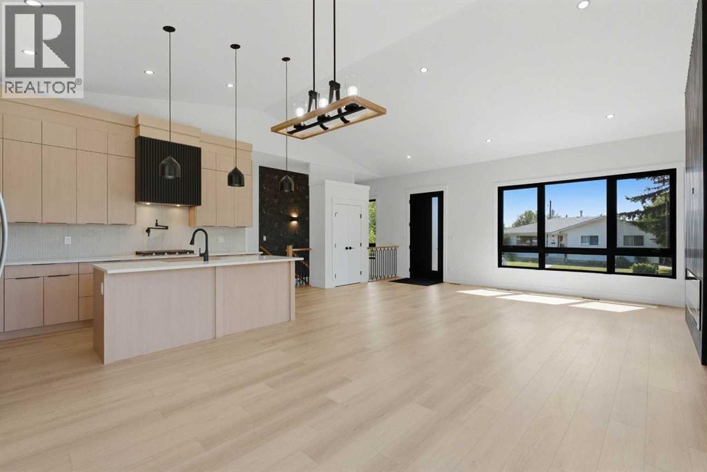 27 Glacier Drive SW — photo 8