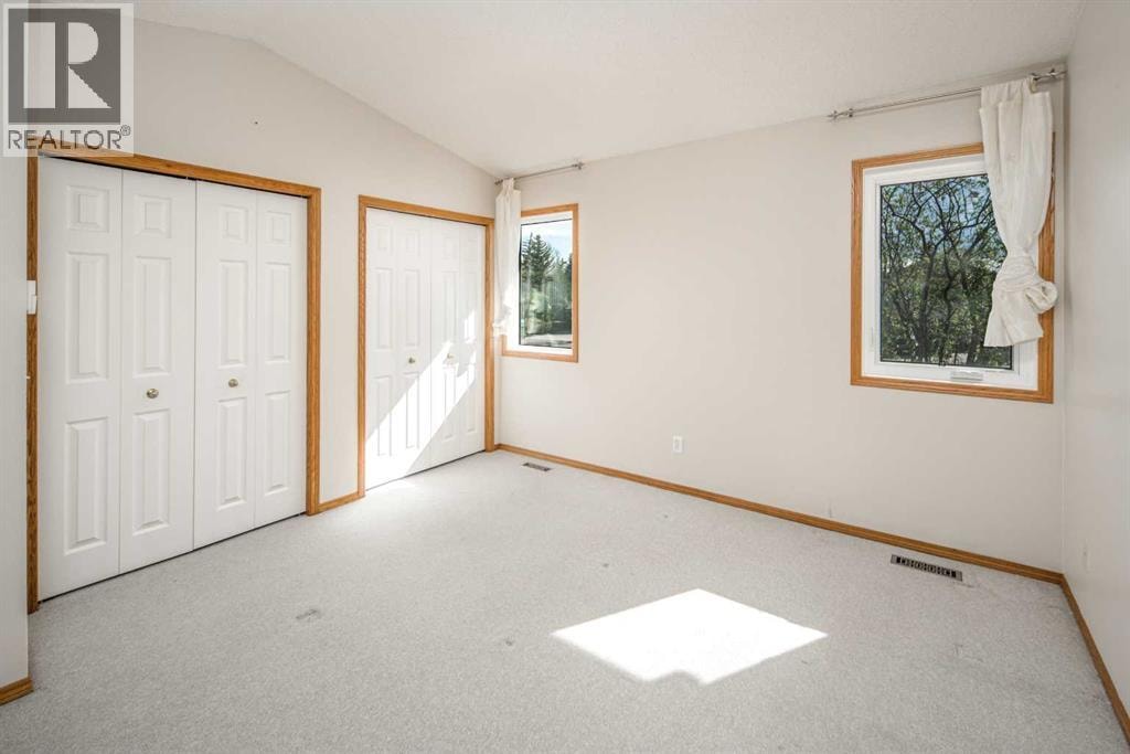 149 Sceptre Court NW — photo 22