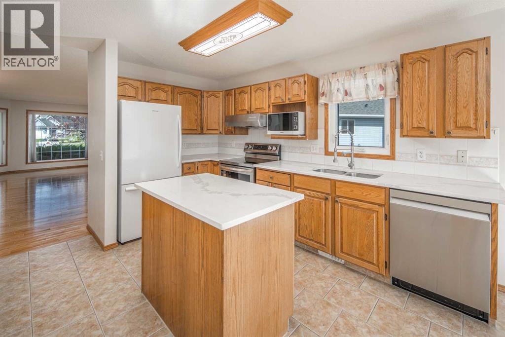 149 Sceptre Court NW — photo 15