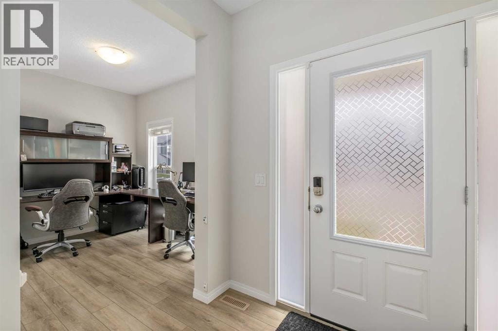 53 Masters Street SE — photo 5