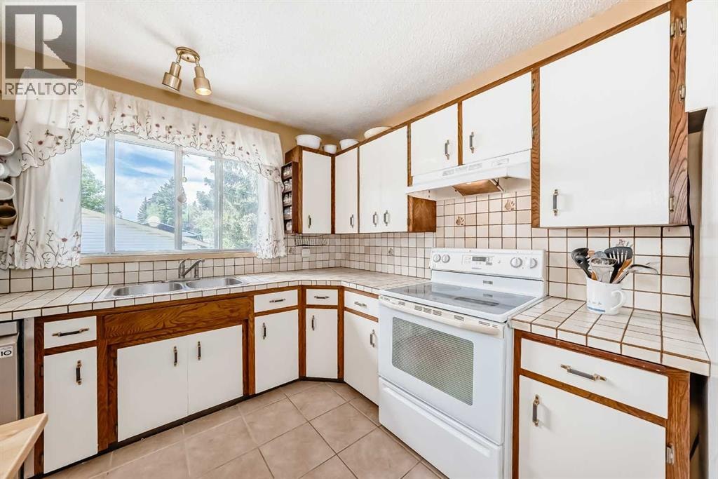 5539 Dalhart Road NW — photo 14
