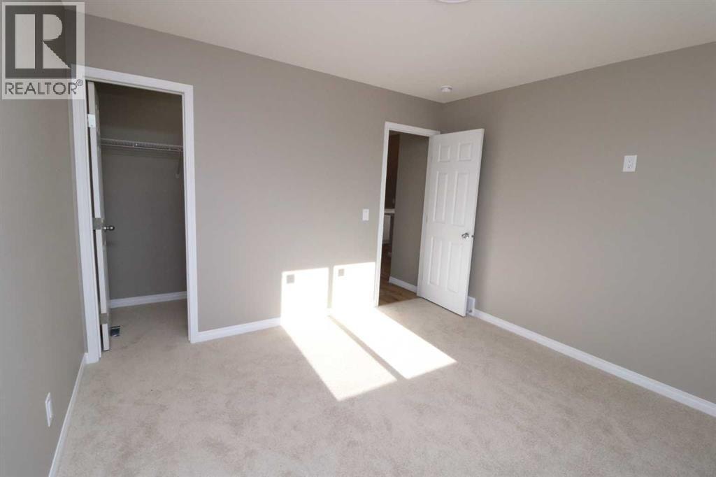 447 Henricks Drive — photo 13