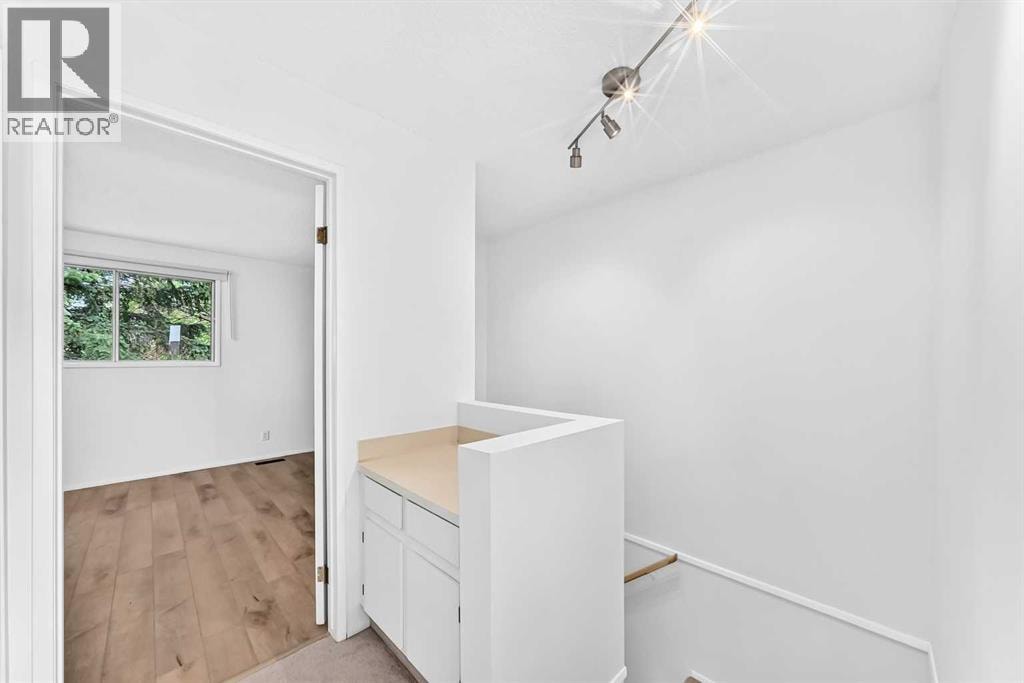 10 Erin Ridge Place SE — photo 21