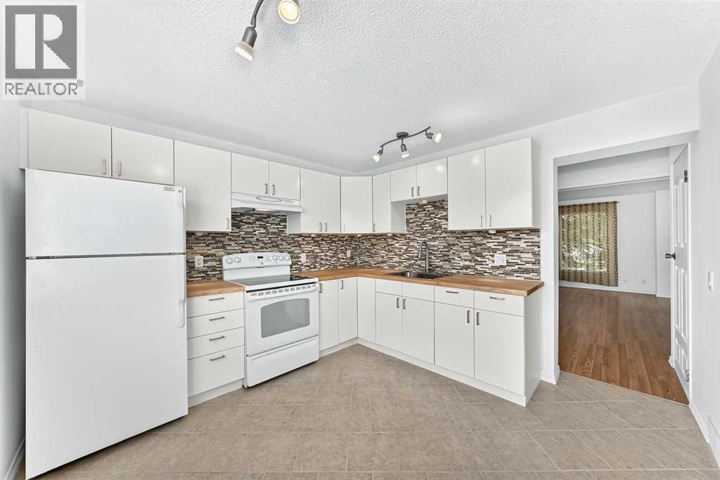 10 Erin Ridge Place SE — photo 3