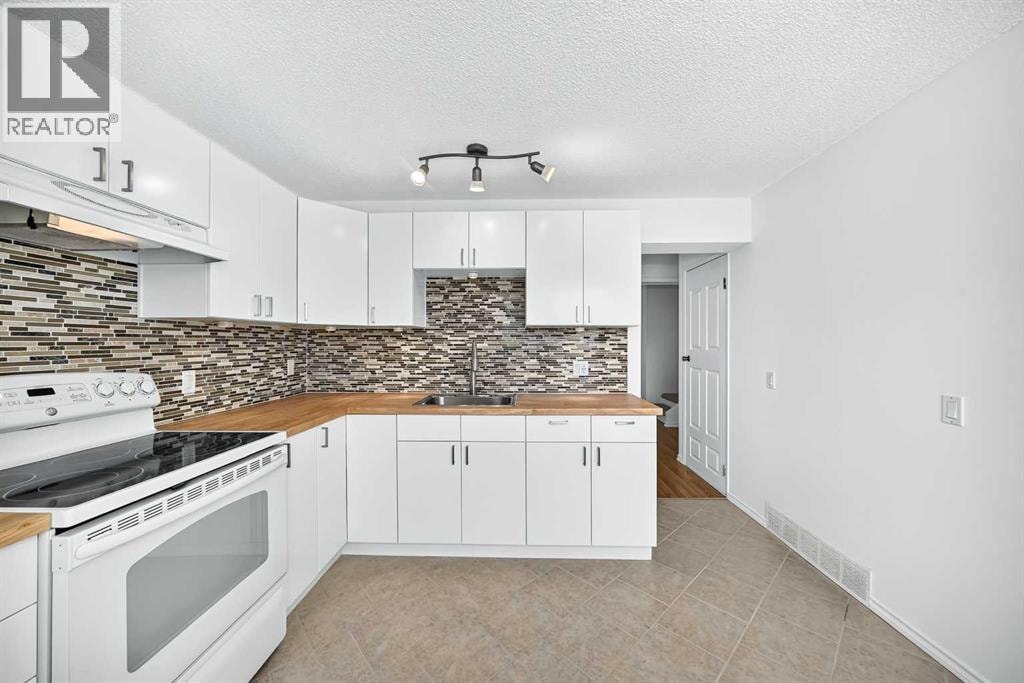 10 Erin Ridge Place SE — photo 5
