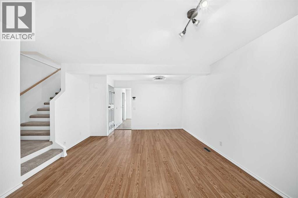 10 Erin Ridge Place SE — photo 8