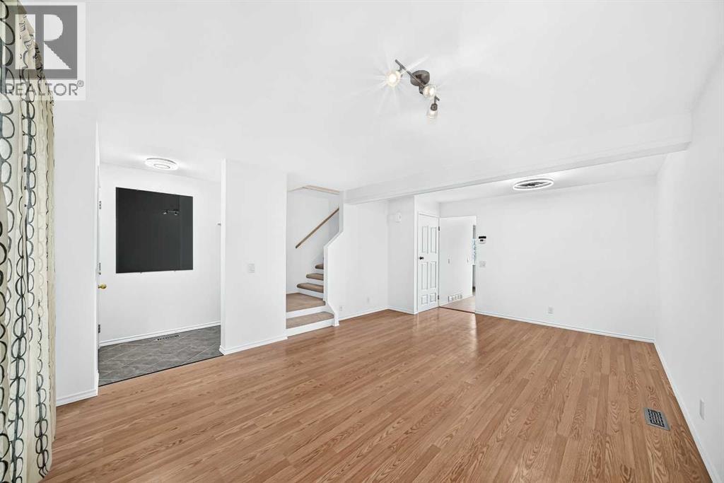 10 Erin Ridge Place SE — photo 9