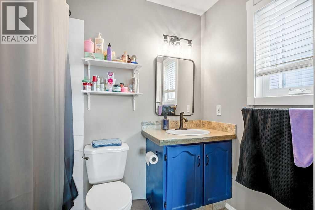 141 Somerset Circle SW — photo 17