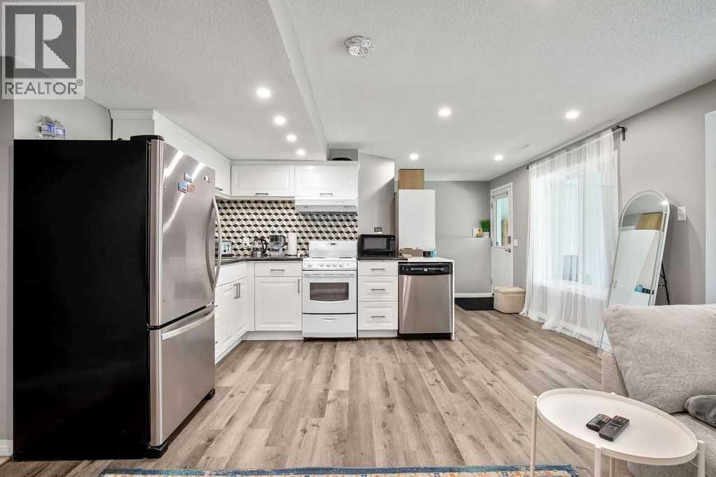 141 Somerset Circle SW — photo 25