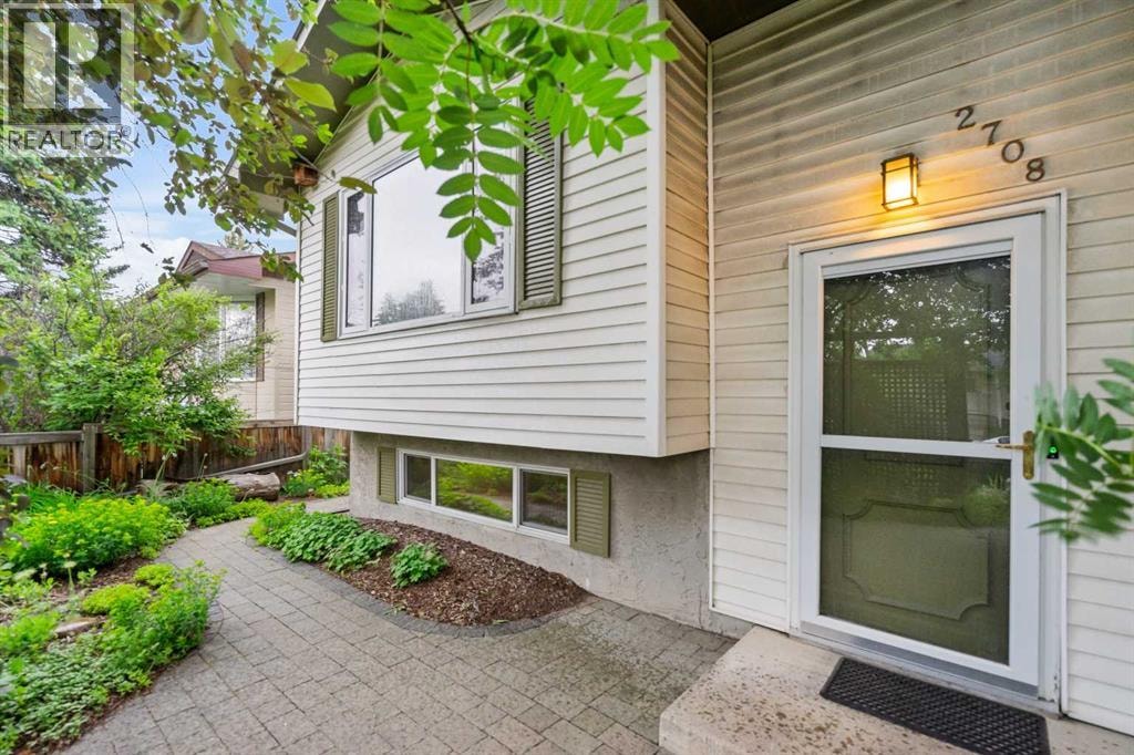2708 48 Street NE — photo 8