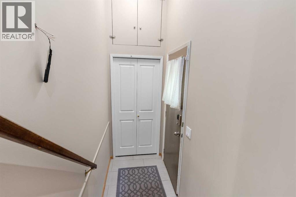 2708 48 Street NE — photo 21