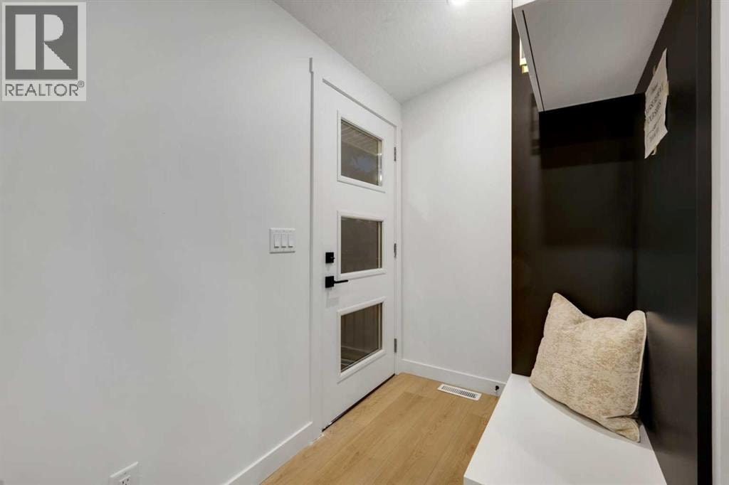 6316 Travois Crescent NW — photo 3