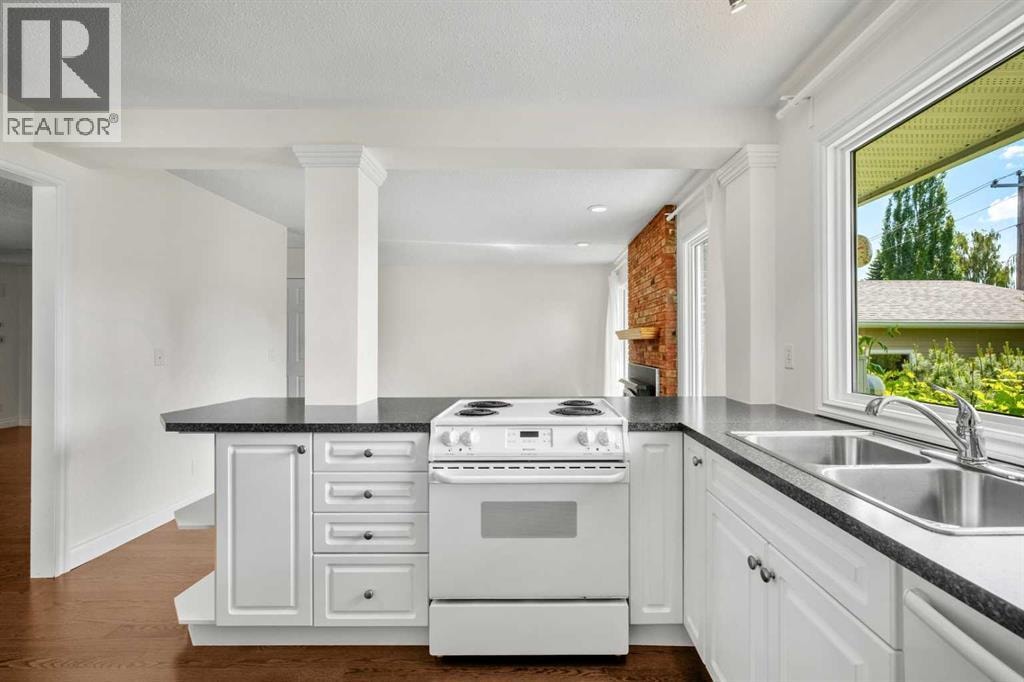 452 PARKRIDGE Rise SE — photo 15
