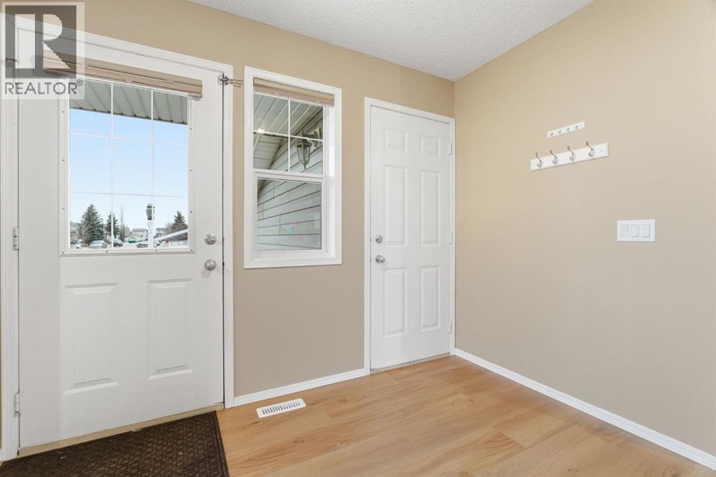 59 Silver Springs Way NW — photo 3