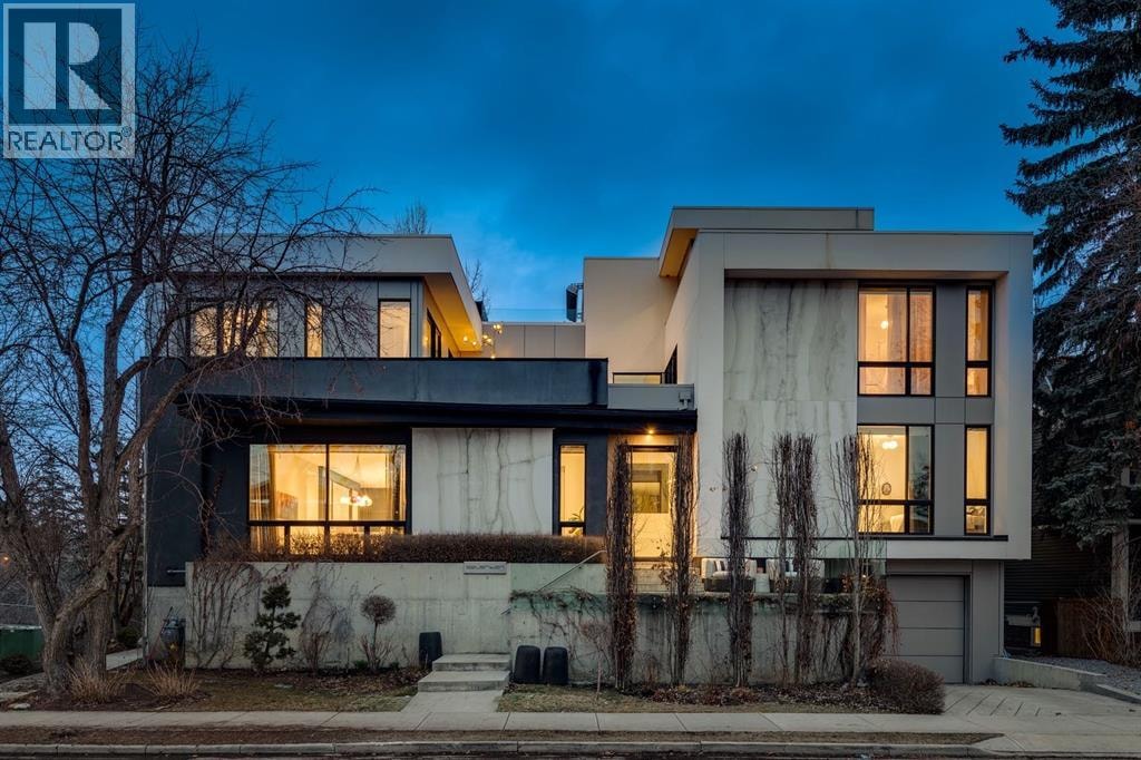 710 Rideau Road SW — photo 1