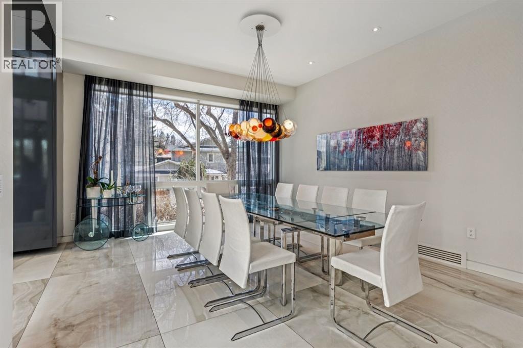 710 Rideau Road SW — photo 9