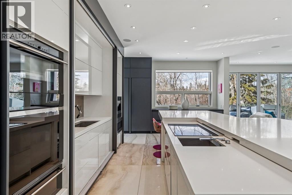 710 Rideau Road SW — photo 13