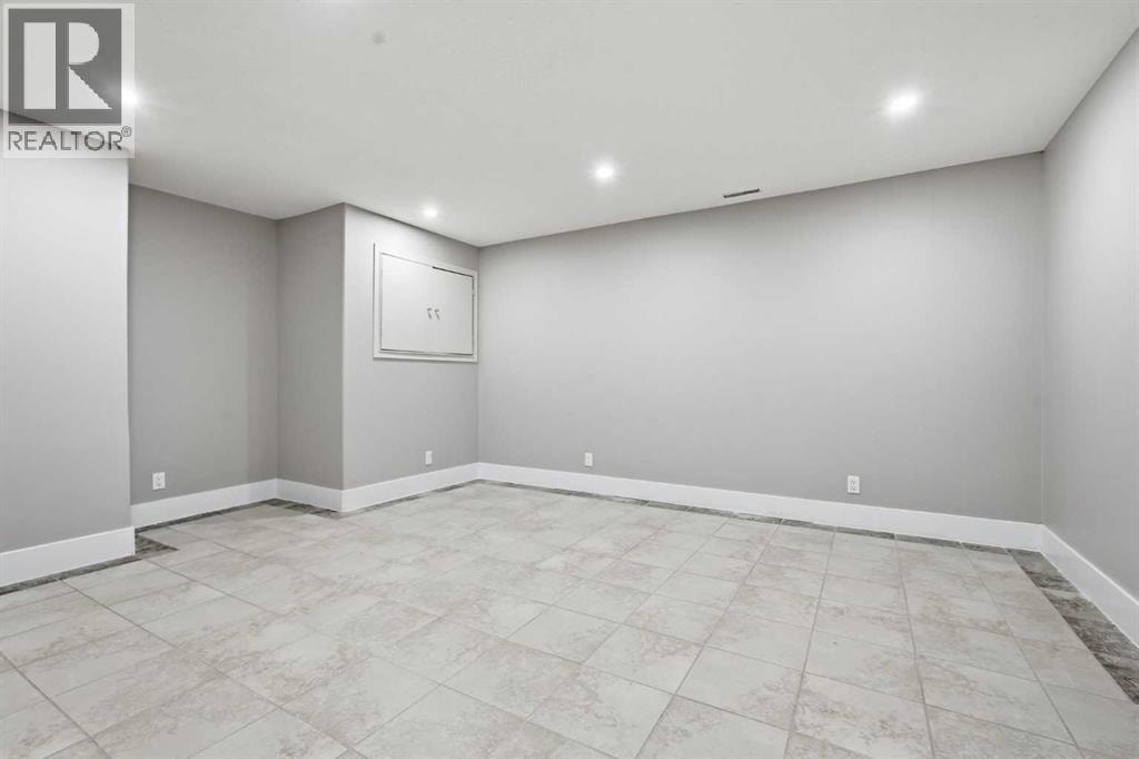 91 Patterson Crescent SW — photo 35