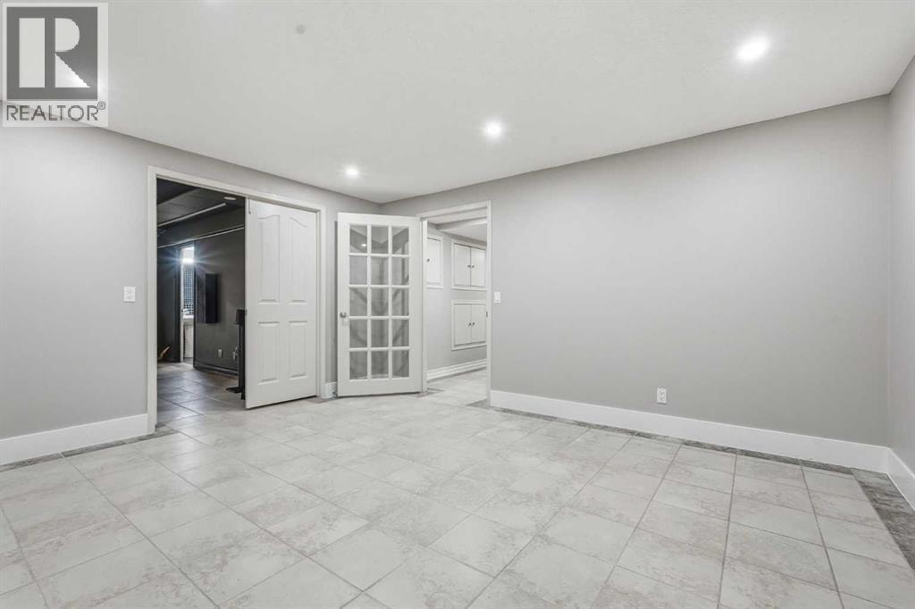 91 Patterson Crescent SW — photo 37
