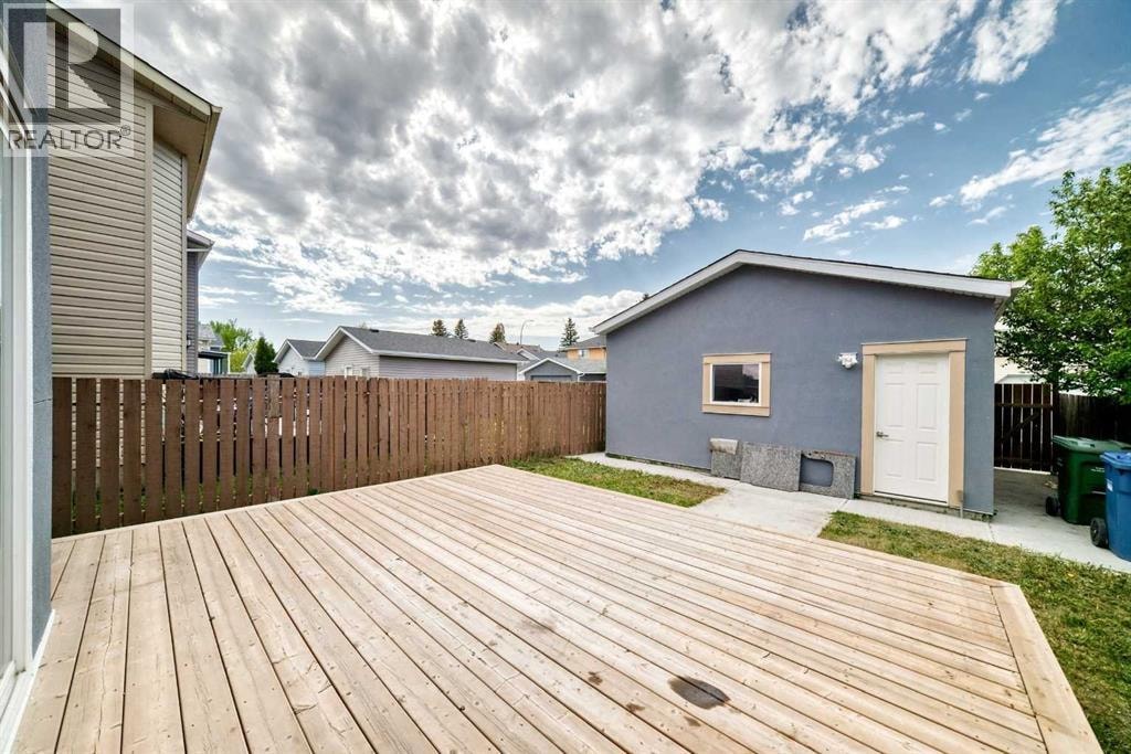 7 Martinview Crescent NE — photo 13