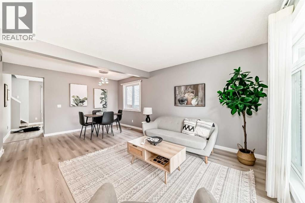 7 Martinview Crescent NE — photo 4
