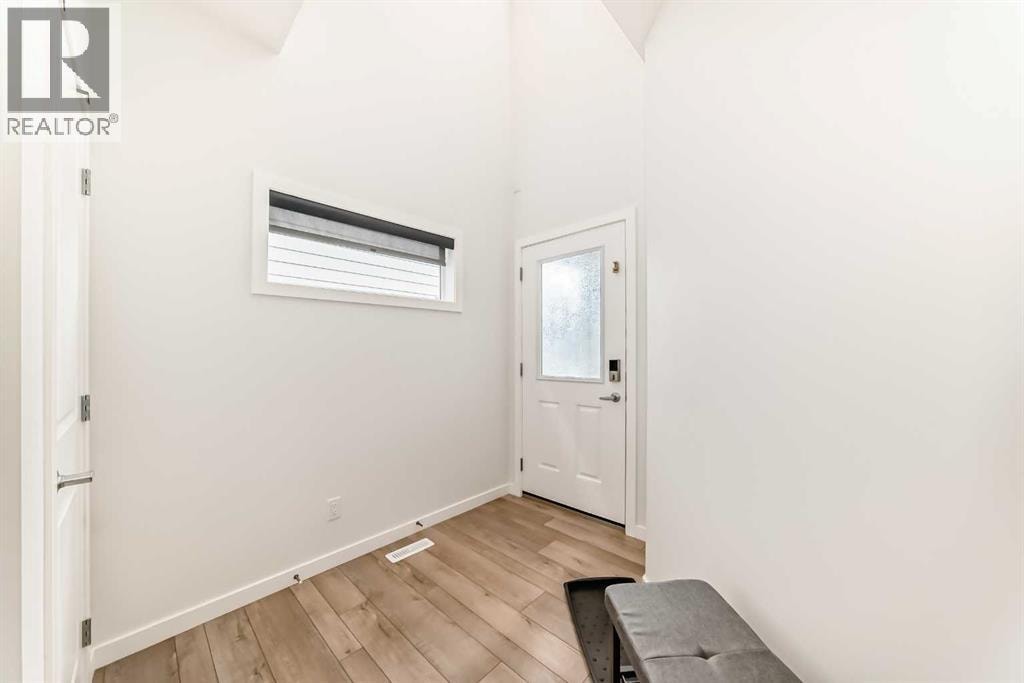 164 Magnolia Terrace SE — photo 2