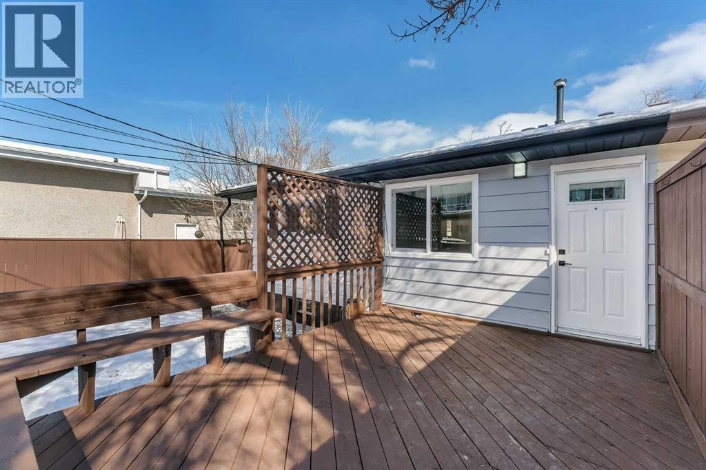 853 Northmount Drive NW — photo 31