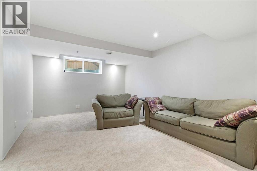 183 Savanna Parade NE — photo 26