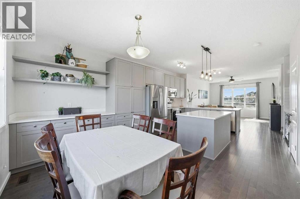 183 Savanna Parade NE — photo 12