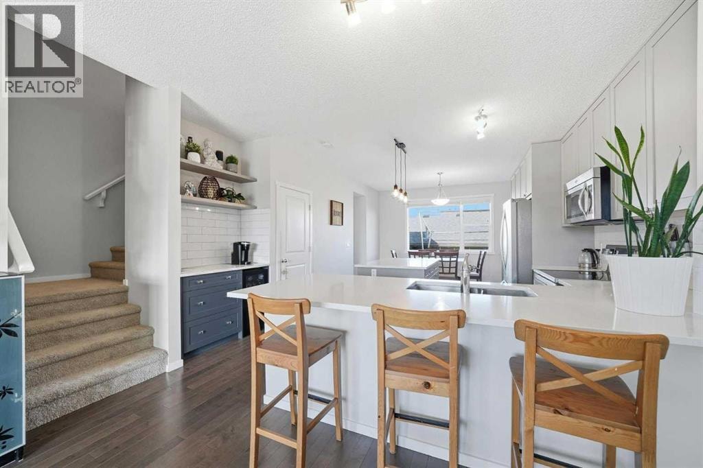 183 Savanna Parade NE — photo 10