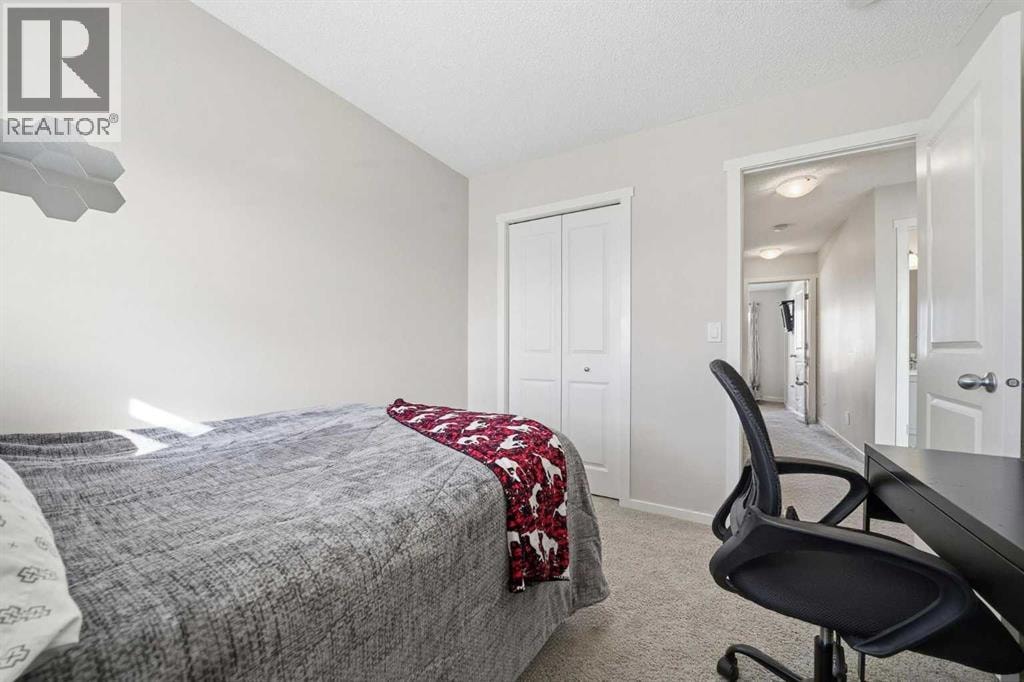183 Savanna Parade NE — photo 18