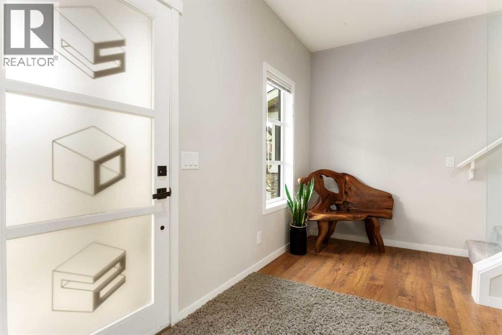 205 Copperpond Parade SE — photo 4