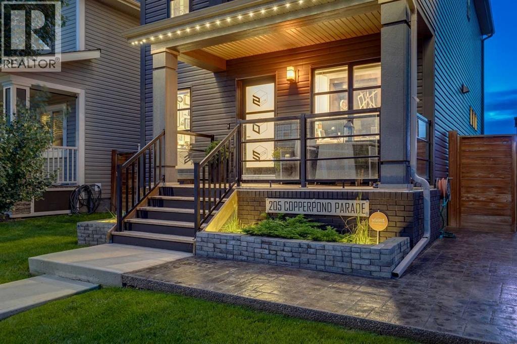 205 Copperpond Parade SE — photo 2