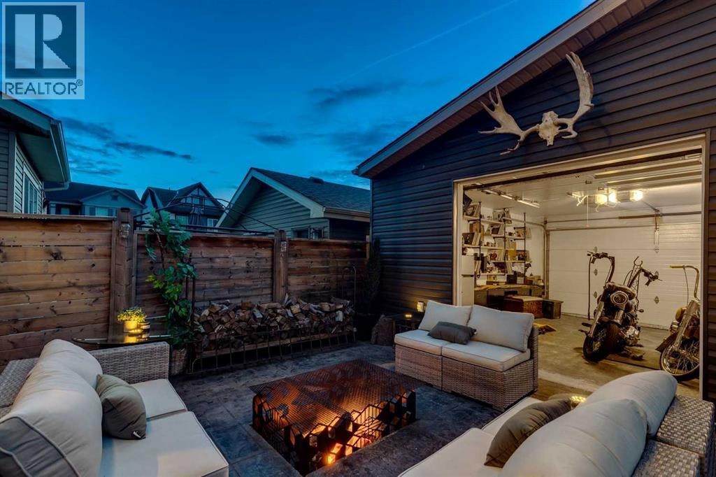 205 Copperpond Parade SE — photo 14