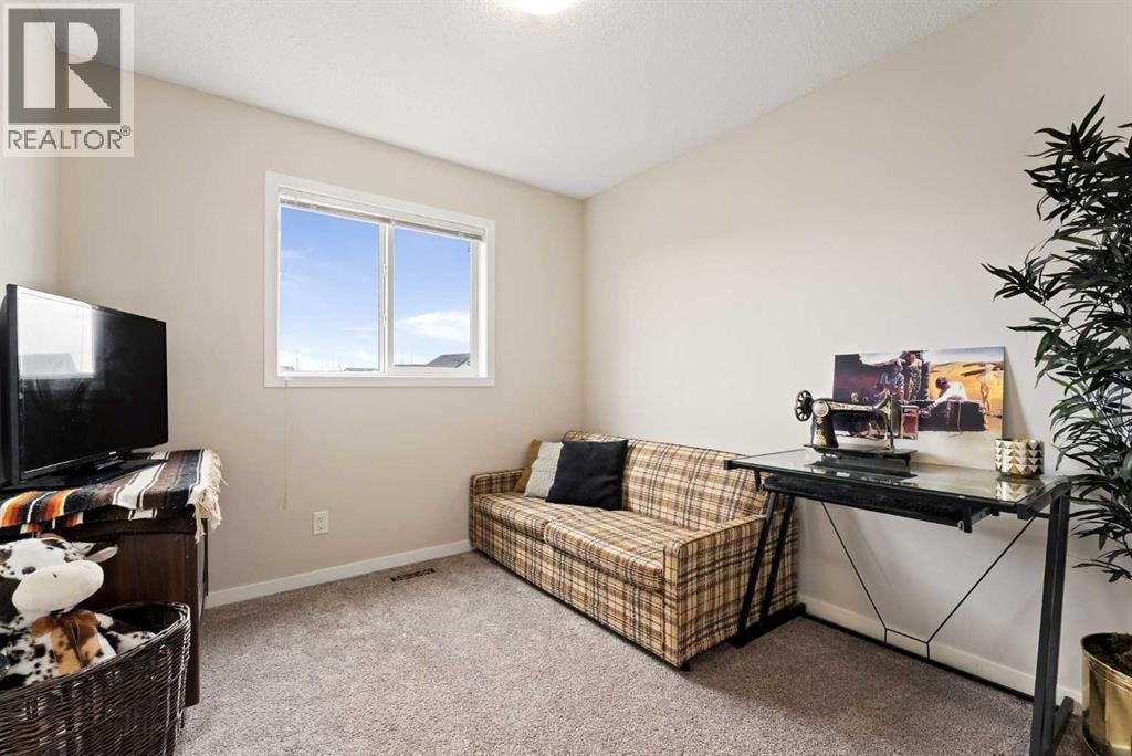 205 Copperpond Parade SE — photo 23