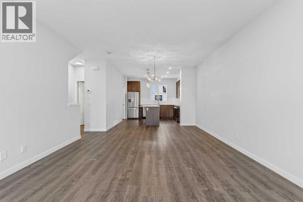 105, 40 Creekside Way SW — photo 4