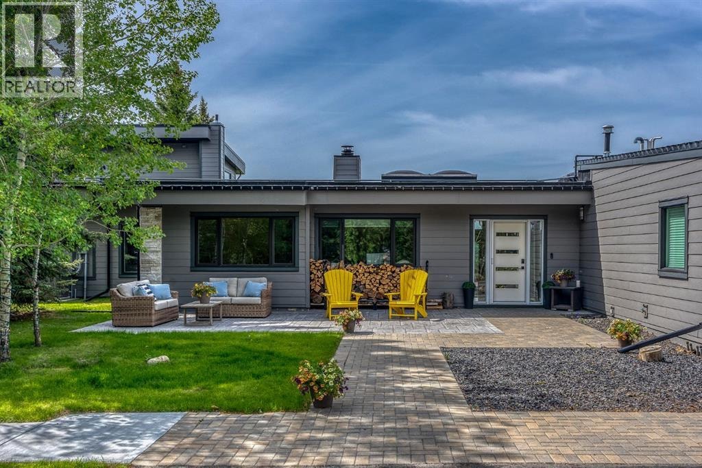 183 Pinebrook Way SW — photo 2