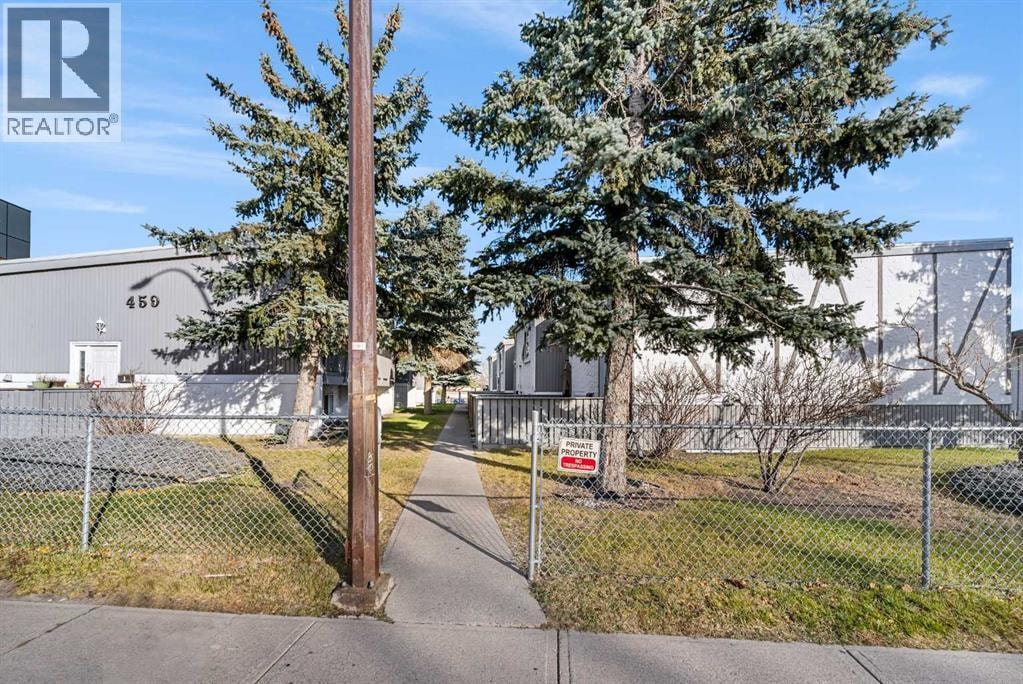 1, 455 Huntsville Crescent NW — photo 5
