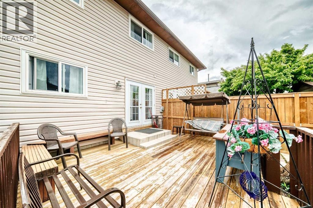 75 Cedardale Crescent SW — photo 23