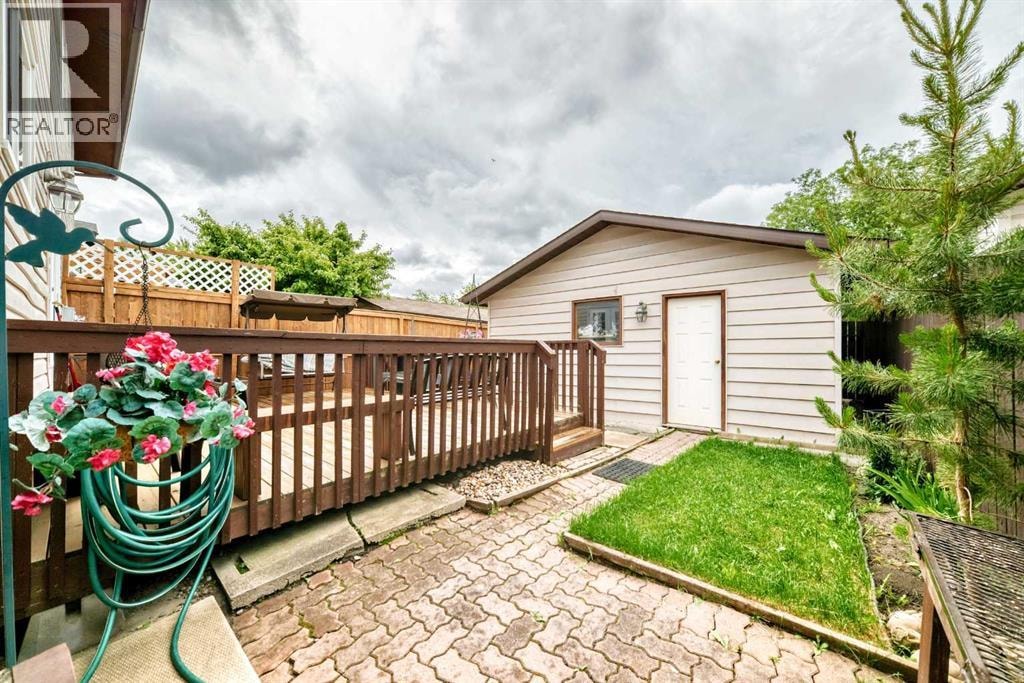 75 Cedardale Crescent SW — photo 40