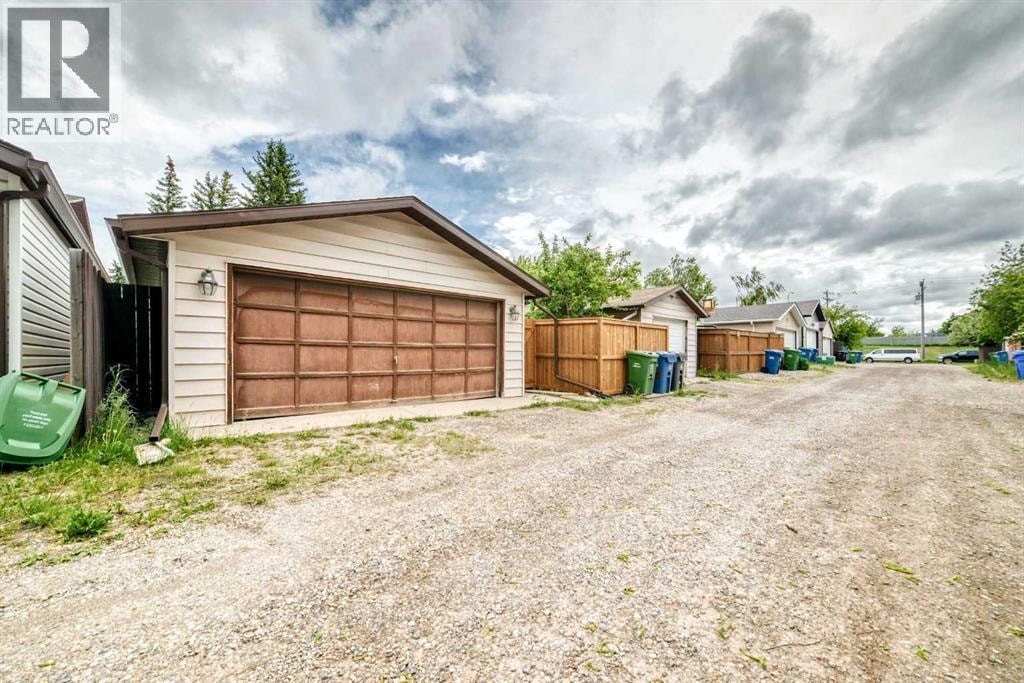 75 Cedardale Crescent SW — photo 43