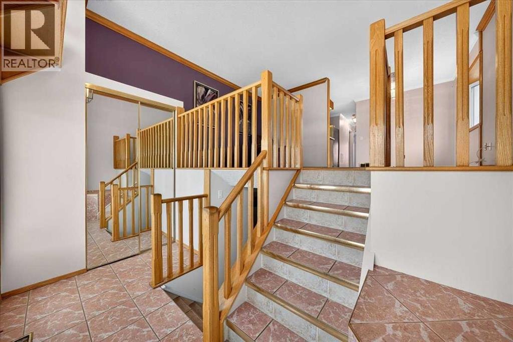 136 hunterhorn Drive — photo 2