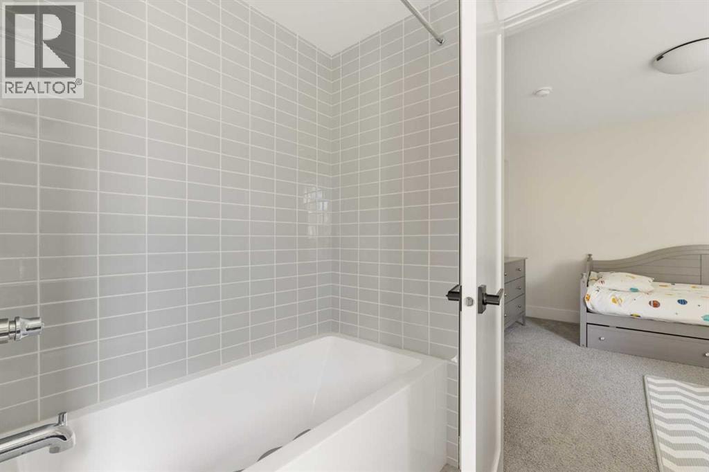 2851 12 Avenue SW — photo 18